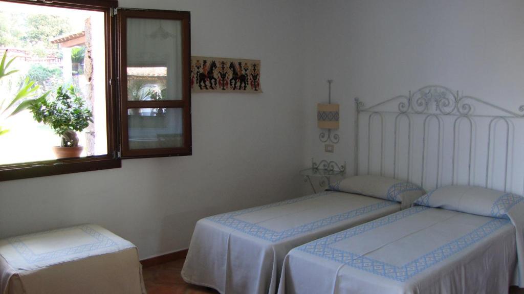 Turismo Rurale Belvedere Pradonos ドルガーリ 部屋 写真